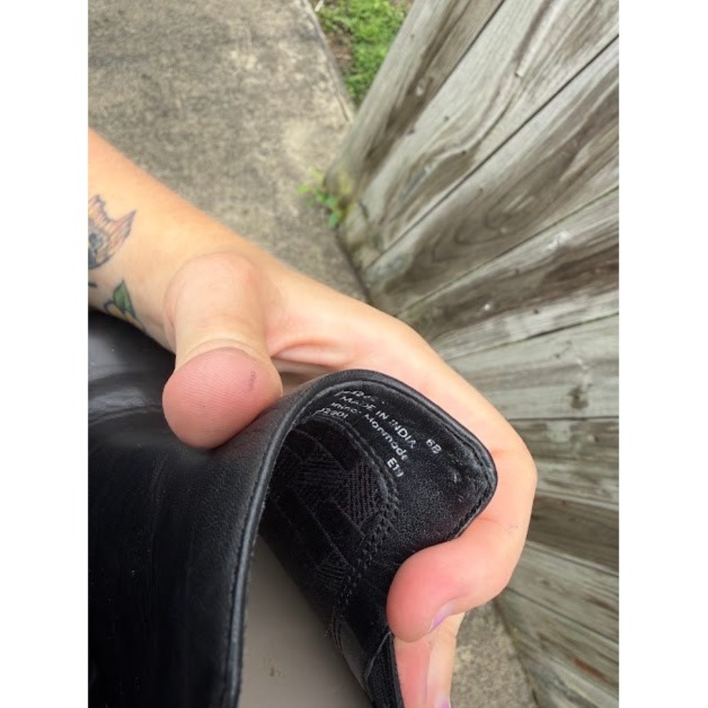 Minimalist Classic Cole Haan Leather Ankle Bootie 6.5 Black Block Heel Boot - Picture 11 of 11